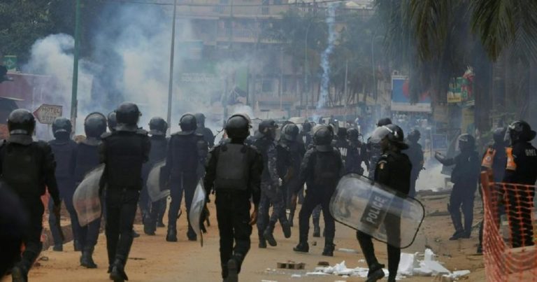 Manifestations en Cote d Ivoire : le contestation du troisième mandat dans les rues crée des tensions mortelles