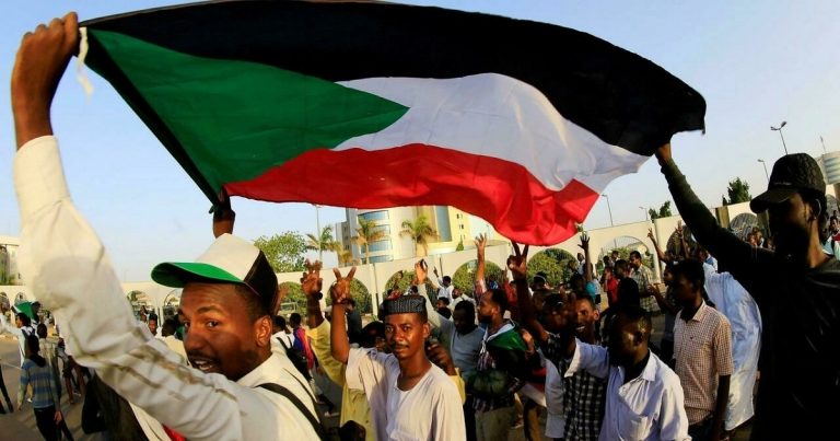 Transition au Soudan : brouille entre civils et militaires