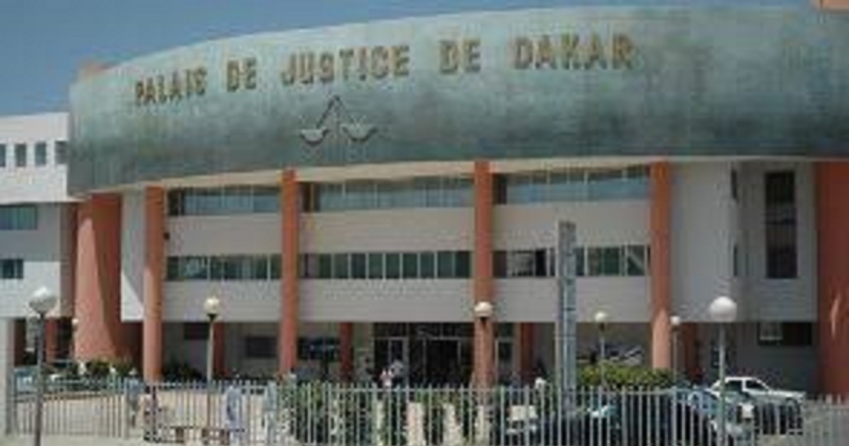Sénégal : procès en flagrant délit de deux députés de l’opposition