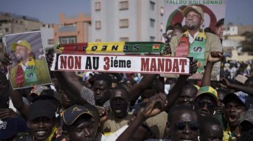 Tensions persistantes au Sénégal : La société civile maintient la pression contre le report de la présidentielle