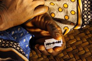 Gambie : Le Parlement maintient l'interdiction des Mutilations Génitales Féminines (MGF)