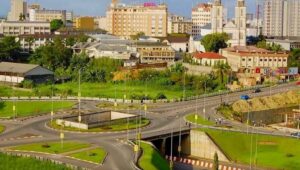 Douala, pilier économique ou talon d’Achille du Cameroun ?