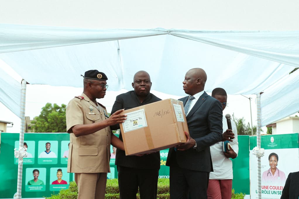 Santé publique : le Togo déploie le code vestimentaire national dans les hôpitaux
