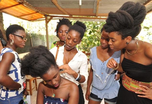 Cheveux crépus : décoloniser la beauté en Afrique, un enjeu politique majeur