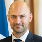 Jean-Noël Barrot à Lomé : la France joue gros dans son repositionnement africain