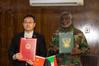 L'axe Pékin-Khartoum résiste à la guerre : 50 millions de dollars de dette effacés