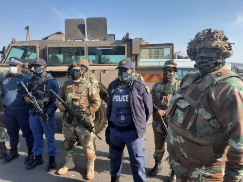 Ultimatum anti-immigration en Afrique du Sud : l'État face au défi de la science de la rue et de la justice populaire