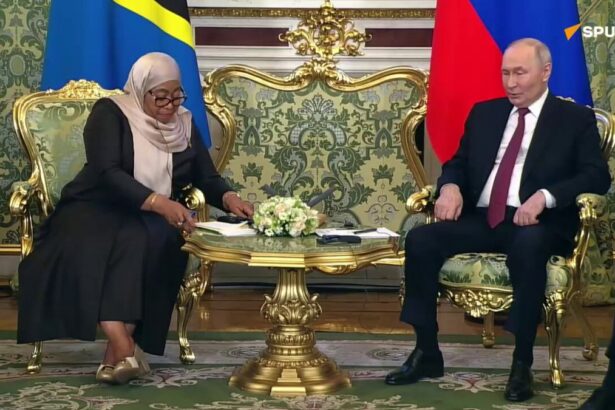 Visite historique de Samia Suluhu Hassan en Russie : les enjeux d'un rapprochement stratégique inédit depuis 1969