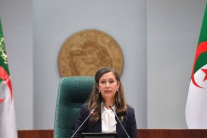 Algérie : l'élection de Khalida Boufedeche à la tête du Parlement, un symbole fort dans un paysage politique dominé par les hommes