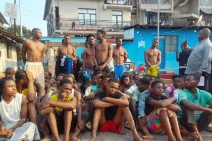 Derrière les 50 arrestations à Ngaliema : Pourquoi la seule réponse policière ne suffira pas à éradiquer le banditisme à Kinshasa