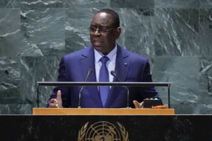 Sénégal : Macky Sall de retour à Dakar, un coup de poker au cœur des tensions Faye-Sonko