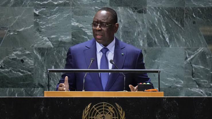 Sénégal : Macky Sall de retour à Dakar, un coup de poker au cœur des tensions Faye-Sonko