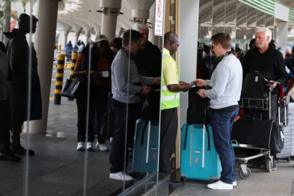 Grève dans l’aviation au Kenya : quand les tensions sociales menacent le hub aérien de Nairobi