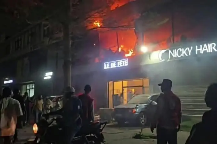 RDC : après l’incendie de la salle Panacée, le contrôle des salles de fêtes peut-il éviter de nouveaux drames ?
