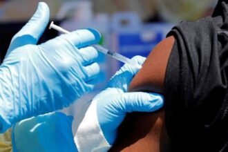 Vaccination contre Ebola en RDC : un espoir face à une épidémie qui approche les 3 000 morts