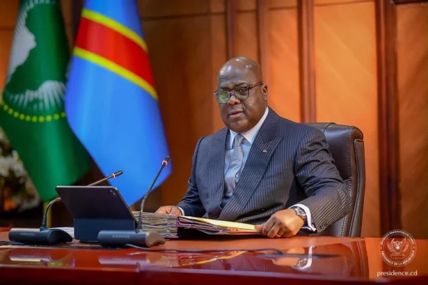 RDC-Belgique : Kinshasa interdit les contacts avec l’ambassade belge après les perquisitions visant des proches de Tshisekedi