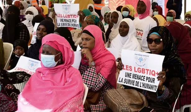 Sénégal : la répression des personnes LGBT s’intensifie, alerte Human Rights Watch